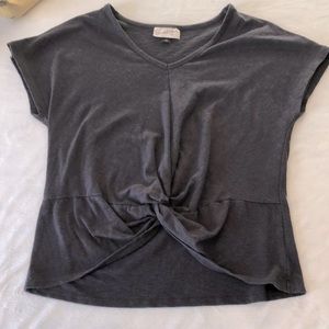 Universal Thread Top